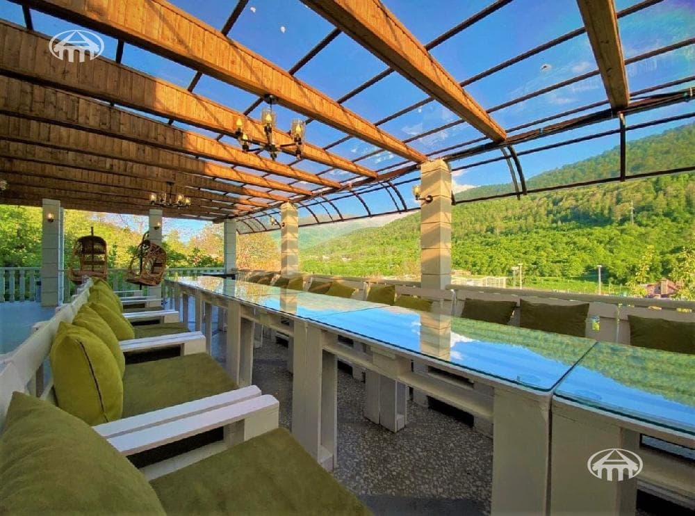 Hotel · 484 m² · Dilijan