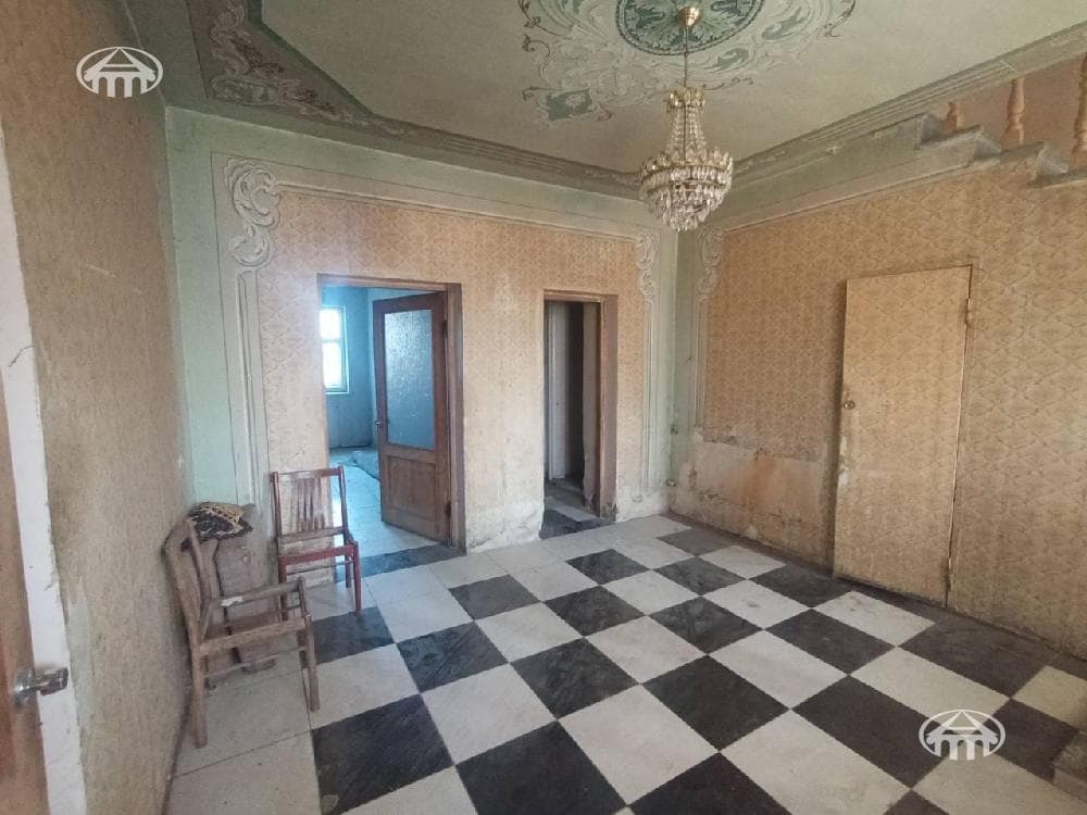 Особняк · 6 комн. · 267 м² · Аджапняк