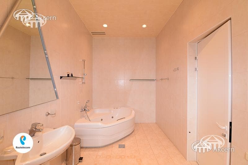 Квартира · 4 комн. · 179 м² · Арабкир