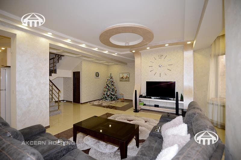 Առանձնատուն · 4 սեն. · 270 մ² · Ավան