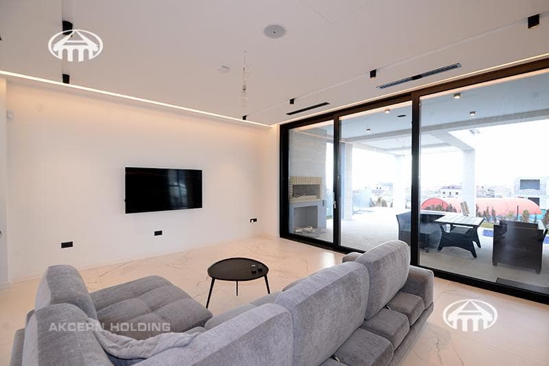 Mansion · 5 rooms · 535 m² · Vahagni