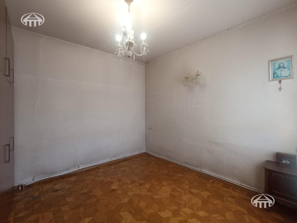 Дом · 4 комн. · 195 м² · Арабкир