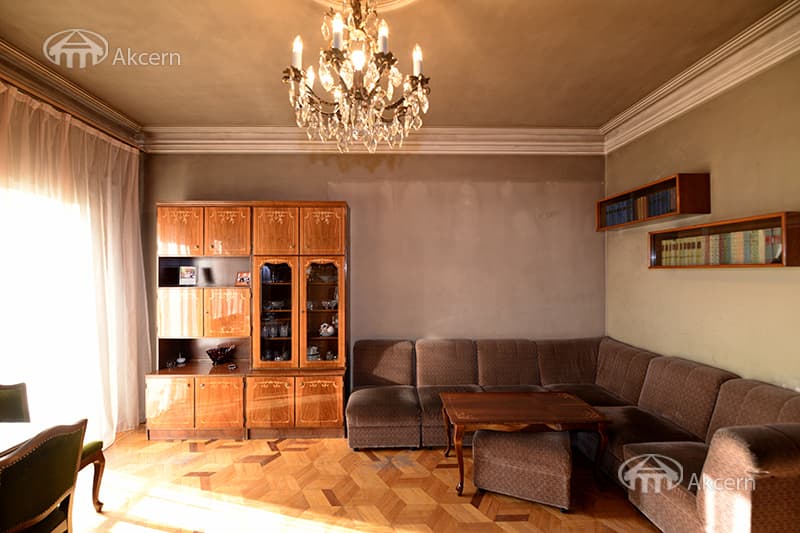 Дом · 7 комн. · 557 м² · Кентрон
