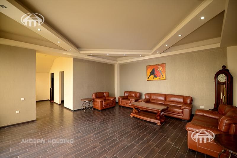 Hotel · 2,918 m² · Sevan