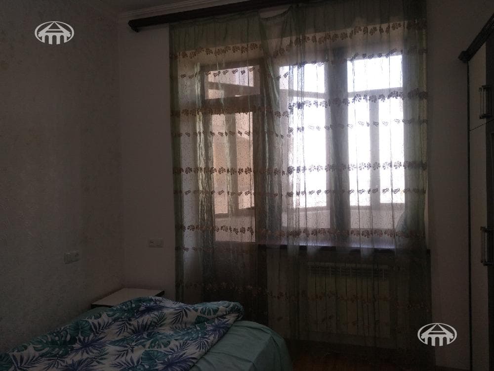 Квартира · 2 комн. · 54 м² · Кентрон