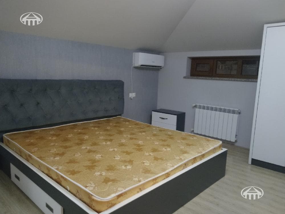 Apartment · 4 rooms · 184 m² · Kentron