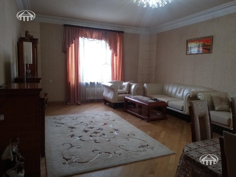 Mansion · 6 rooms · 383 m² · Davtashen