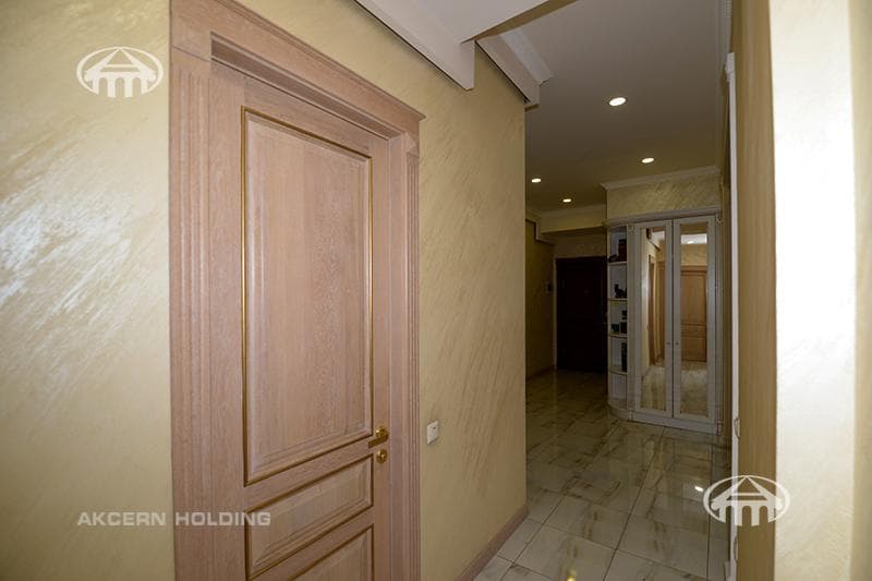 Квартира · 3 комн. · 110 м² · Кентрон