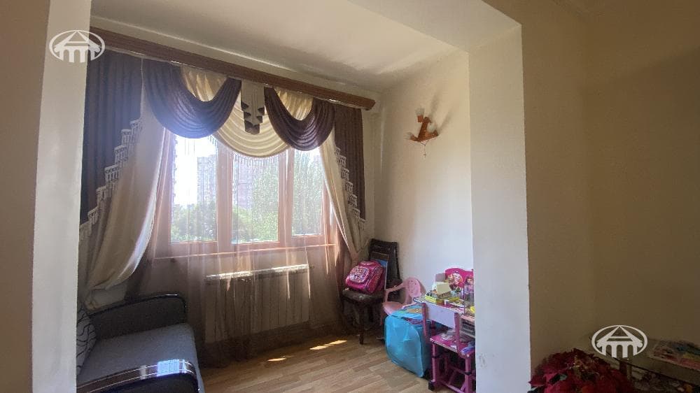 Բնակարան · 2 սեն. · 60 մ² · Աջափնյակ