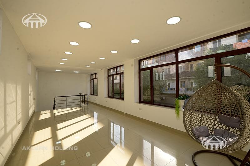 Retail · 203 m² · Nor Nork
