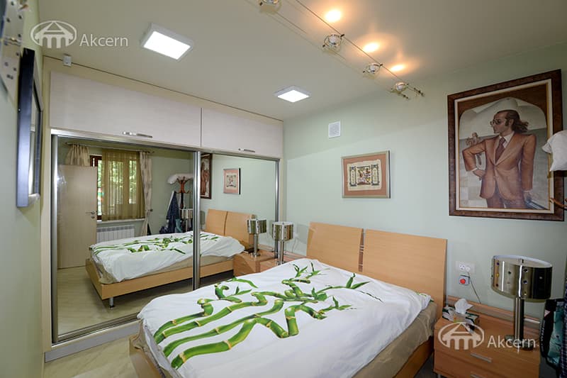 Mansion · 9 rooms · 600 m² · Balahovit
