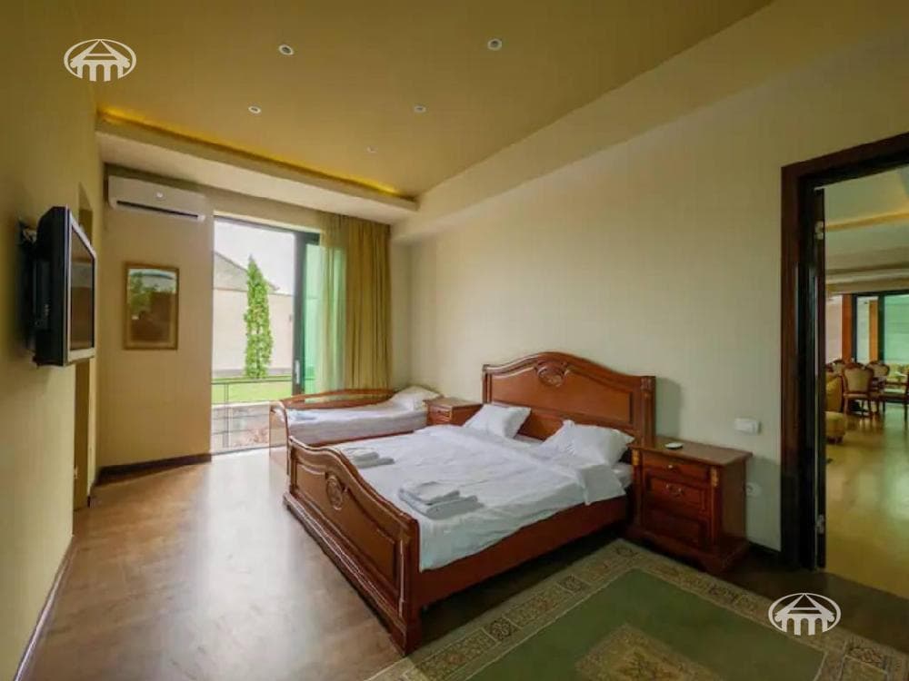 Mansion · 6 rooms · 500 m² · Kanaker-Zeytun