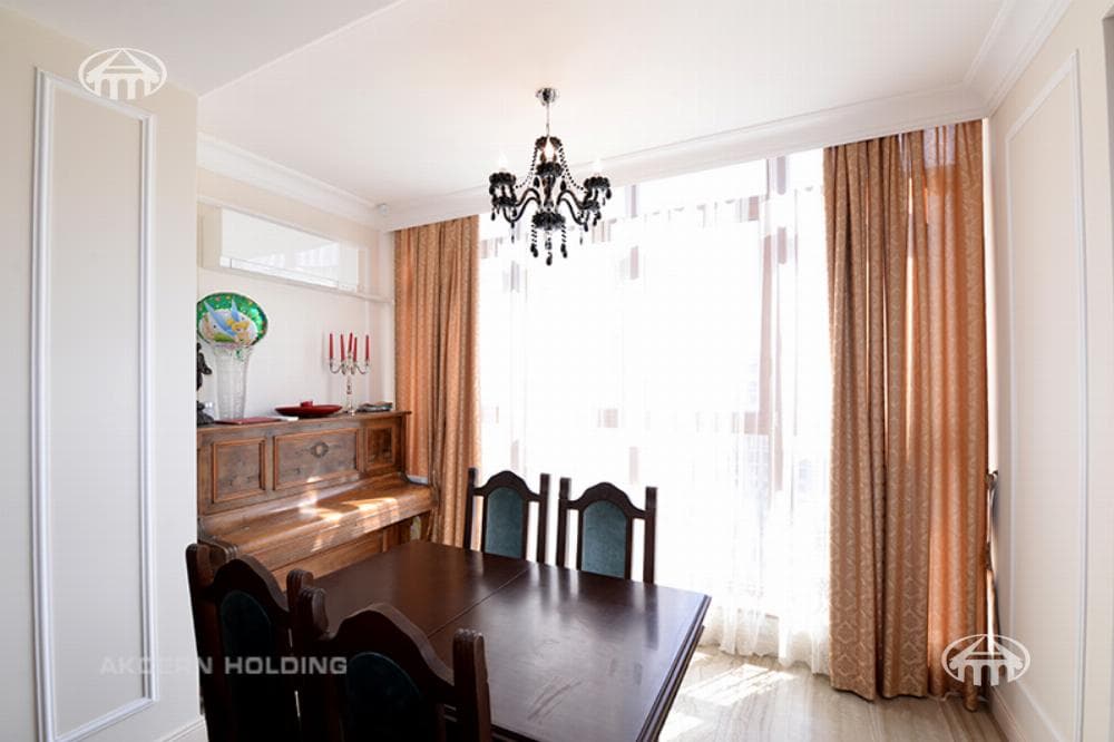 Apartment · 4 rooms · 176 m² · Kentron
