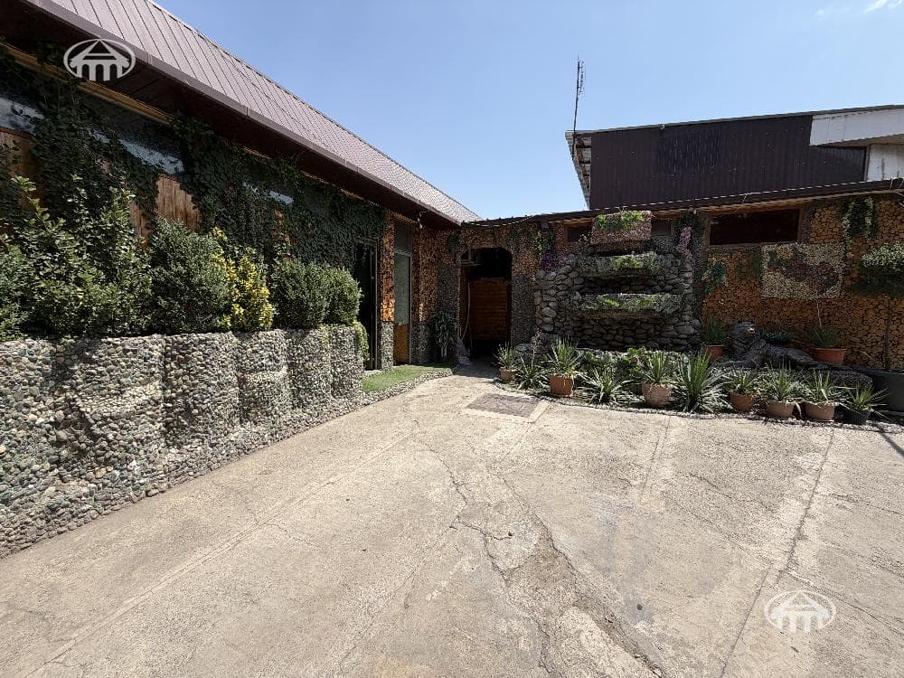 Hotel · 9 rooms · 380 m² · Shengavit