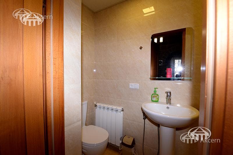 Особняк · 9 комн. · 521 м² · Прошян
