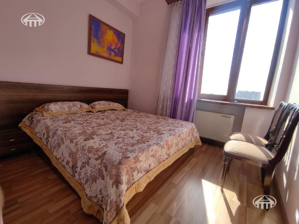 Квартира · 3 комн. · 80 м² · Арабкир