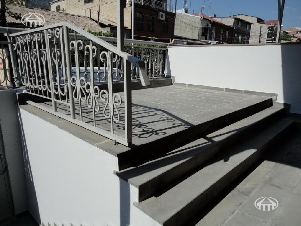 Mansion · 505 m² · Arabkir
