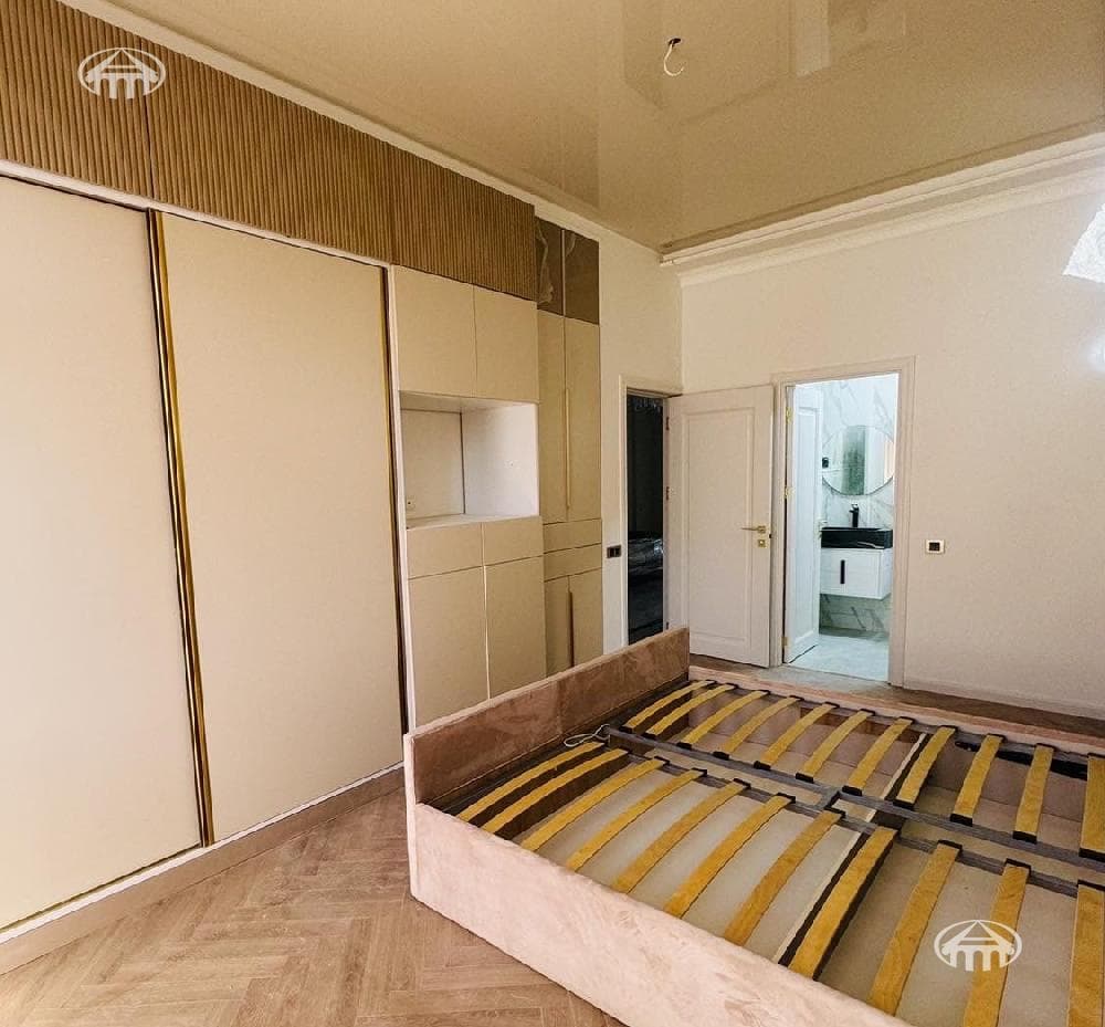 Квартира · 4 комн. · 124 м² · Арабкир