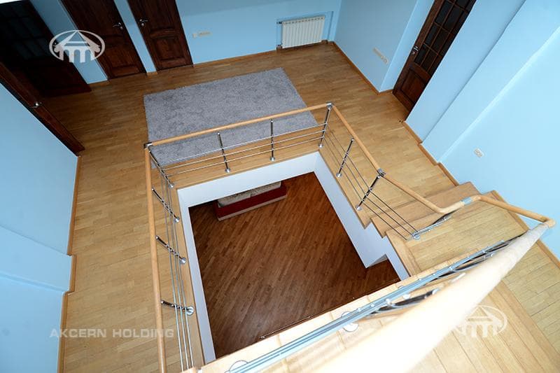 Mansion · 6 rooms · 817 m² · Arabkir