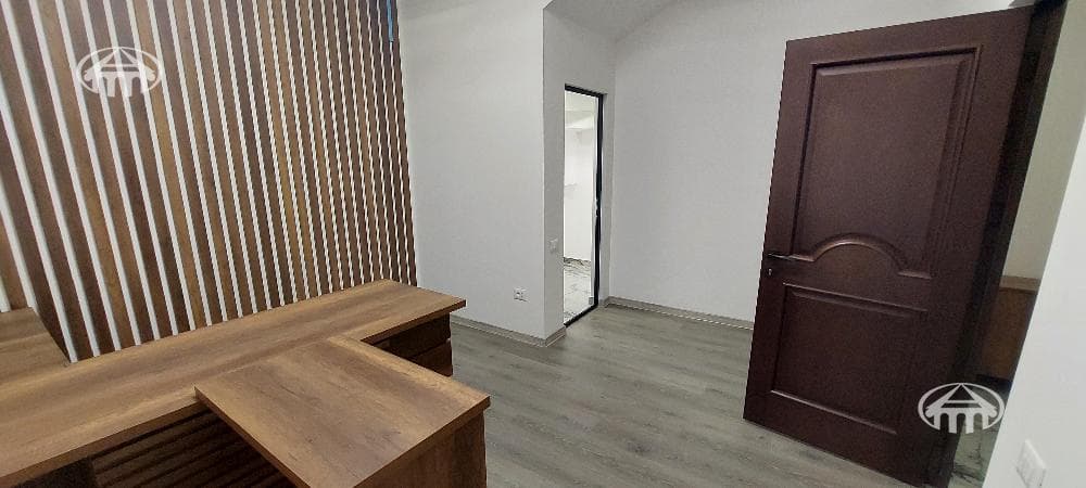 Office · 180 m² · Kanaker-Zeytun