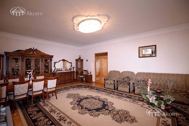 Retail · 608 m² · Malatia-Sebastia