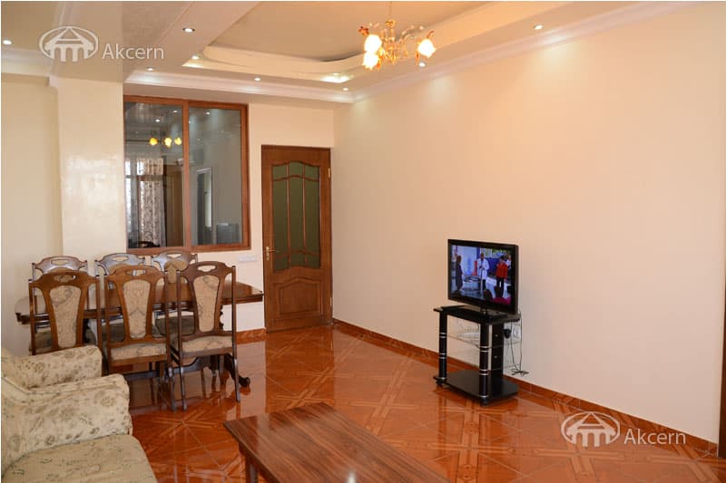 Apartment · 3 rooms · 91 m² · Kentron