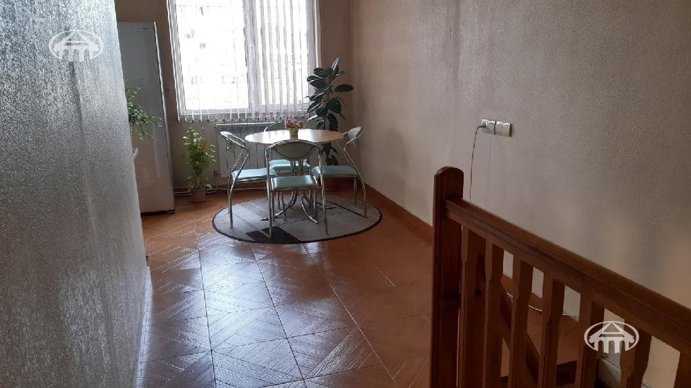 Apartment · 5 rooms · 178 m² · Arabkir