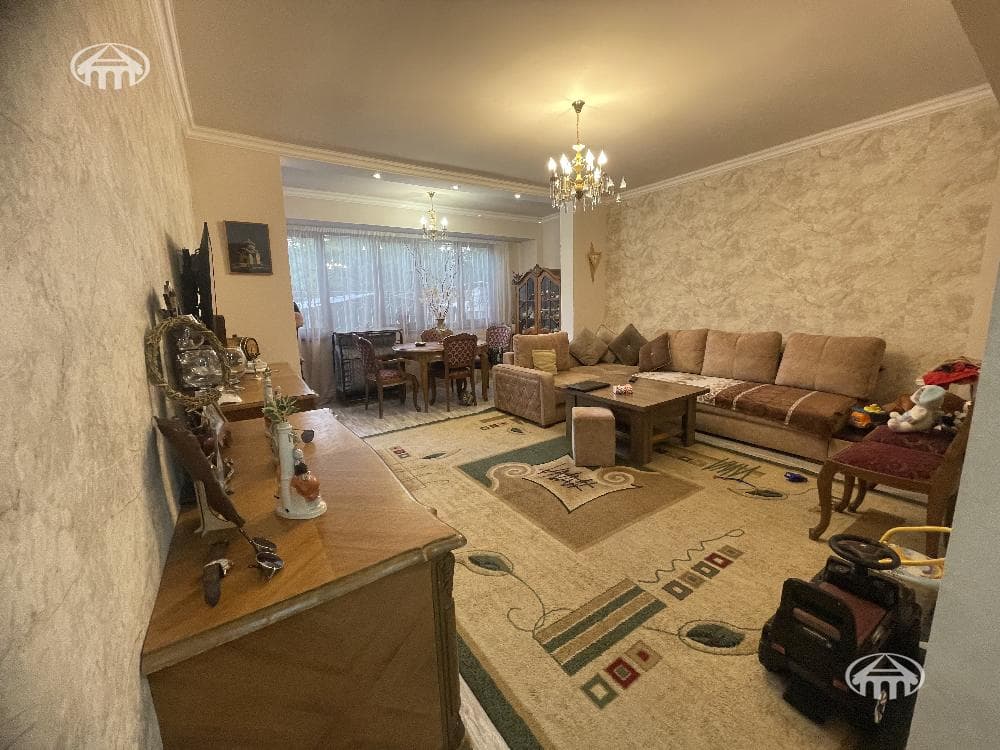 Квартира · 80 м² · Аван