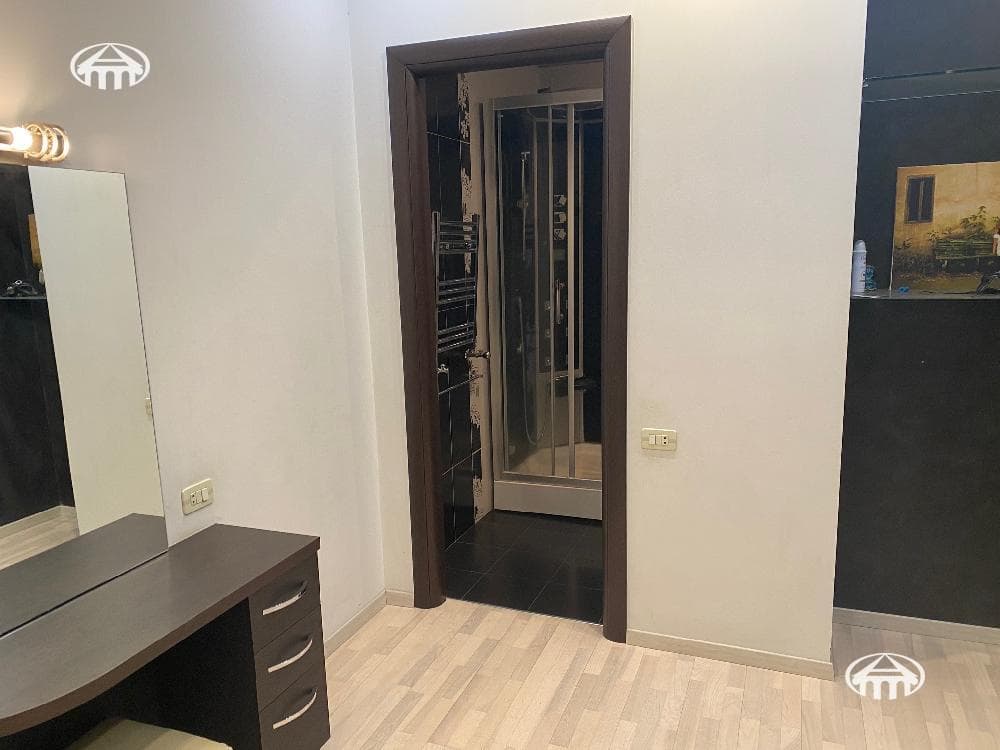 Квартира · 4 комн. · 162 м² · Арабкир