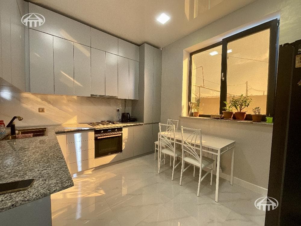 Mansion · 4 rooms · 187 m² · Malatia-Sebastia