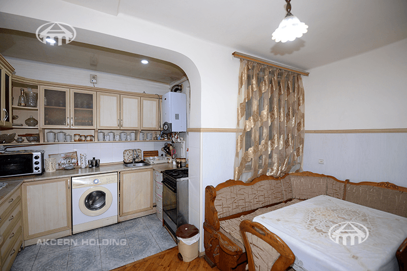 Дом · 3 комн. · 82 м² · Арабкир