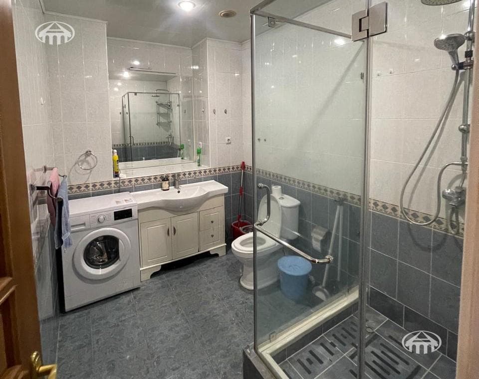 Квартира · 3 комн. · 80 м² · Кентрон