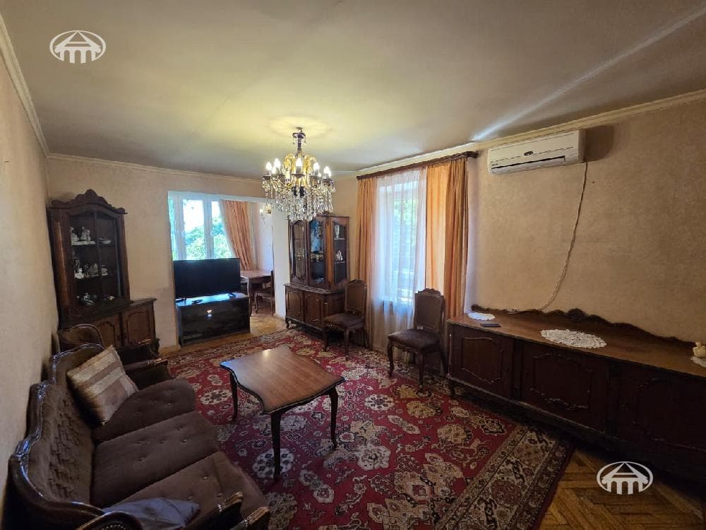 Квартира · 3 комн. · 75 м² · Кентрон