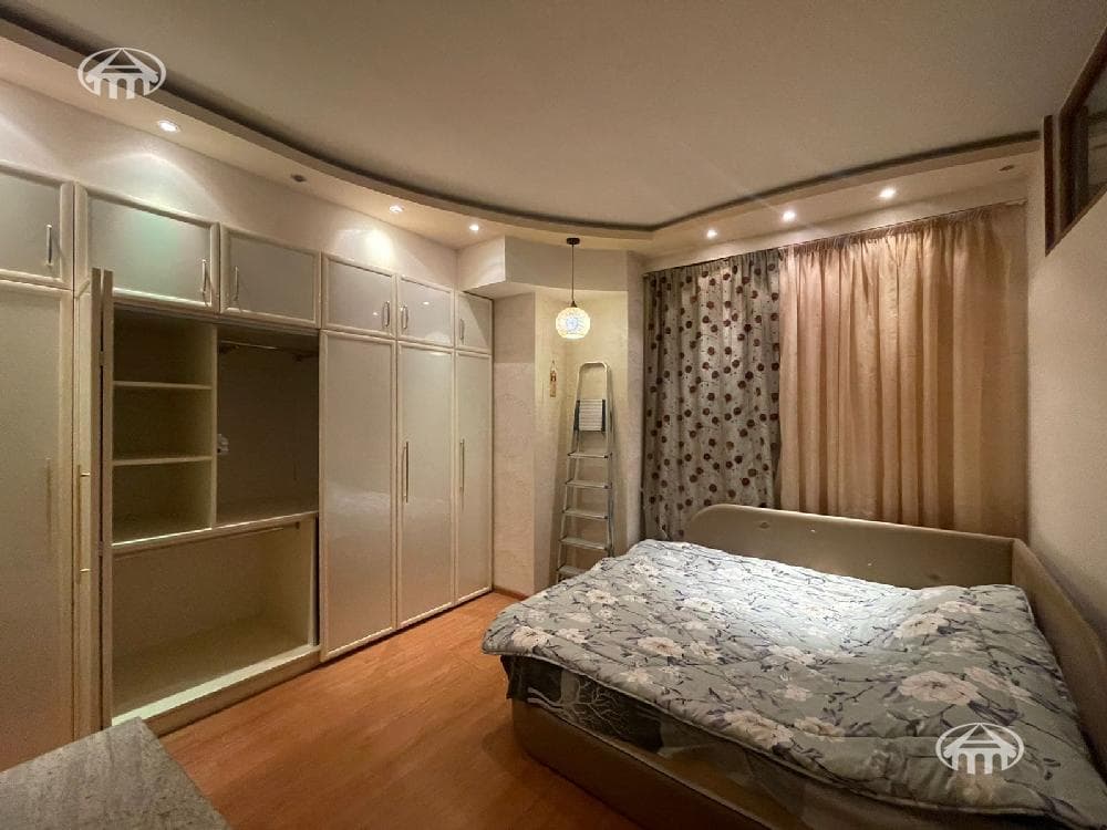 Квартира · 2 комн. · 87 м² · Кентрон
