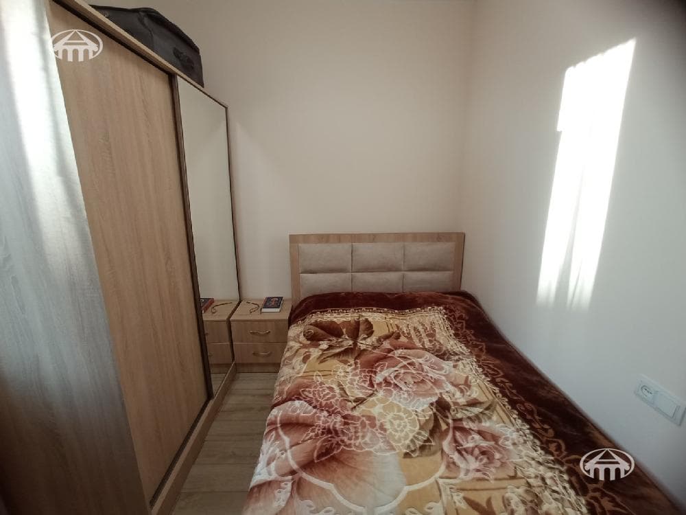 Квартира · 2 комн. · 42 м² · Зовуни