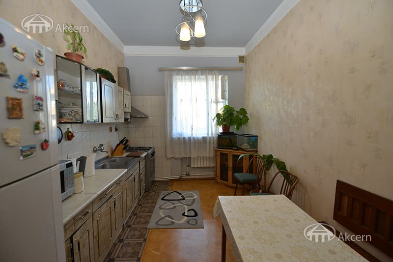 Առանձնատուն · 4 սեն. · 220 մ² · Առինջ
