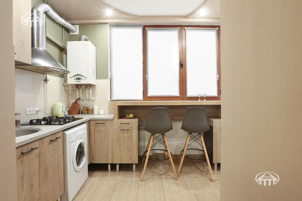 Apartment · 1 rooms · 43 m² · Kentron