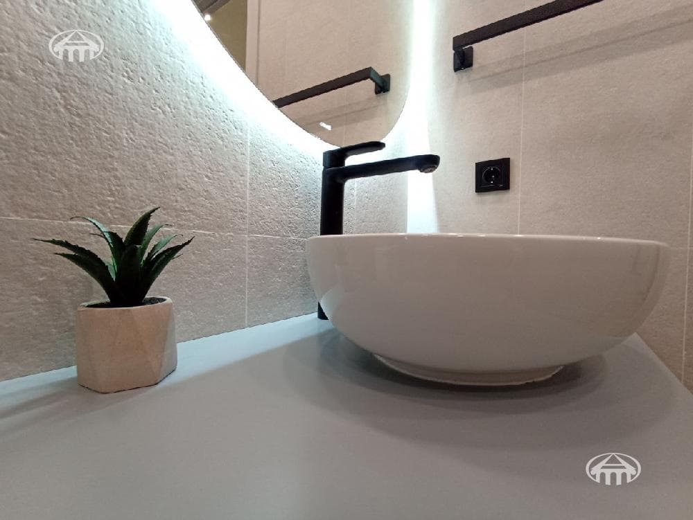 Квартира · 2 комн. · 57 м² · Кентрон