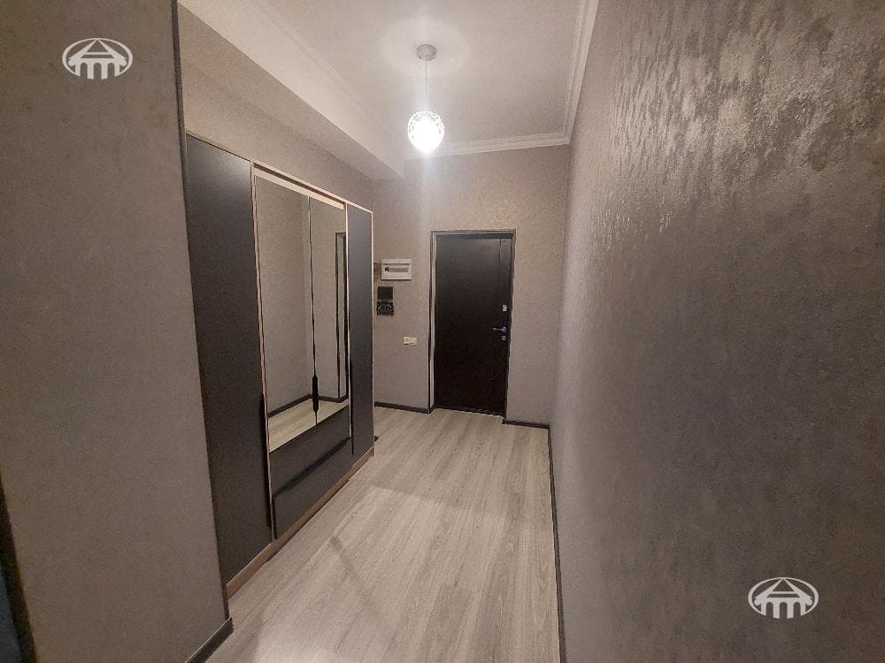 Apartment · 3 rooms · 130 m² · Kentron