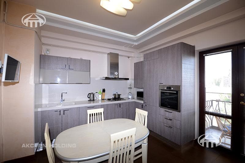 Apartment · 3 rooms · 121 m² · Arabkir