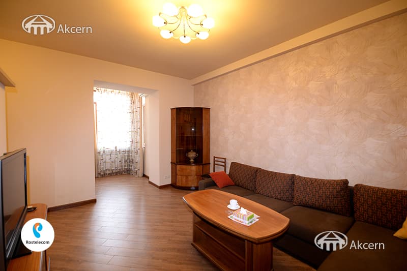 Բնակարան · 2 սեն. · 85 մ² · Կենտրոն