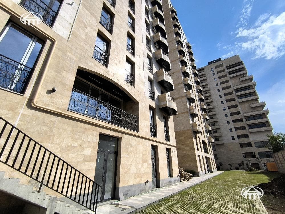 Apartment · 3 rooms · 77 m² · Kanaker-Zeytun