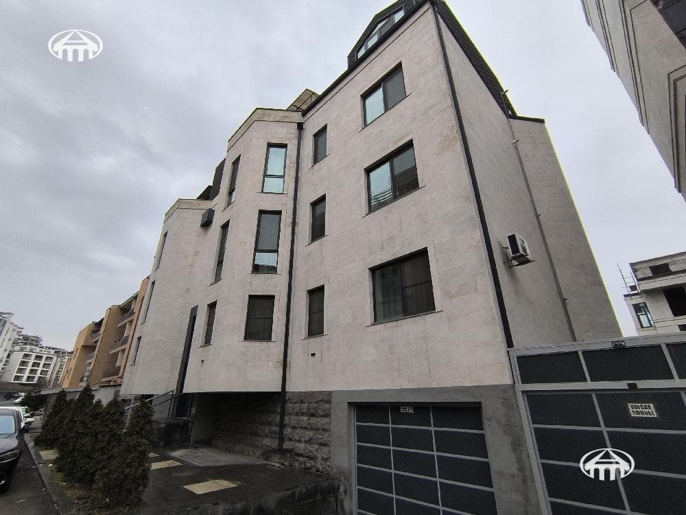 Apartment · 4 rooms · 117 m² · Kentron