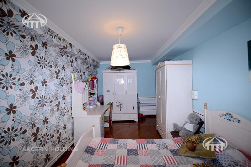 Квартира · 4 комн. · 114 м² · Кентрон