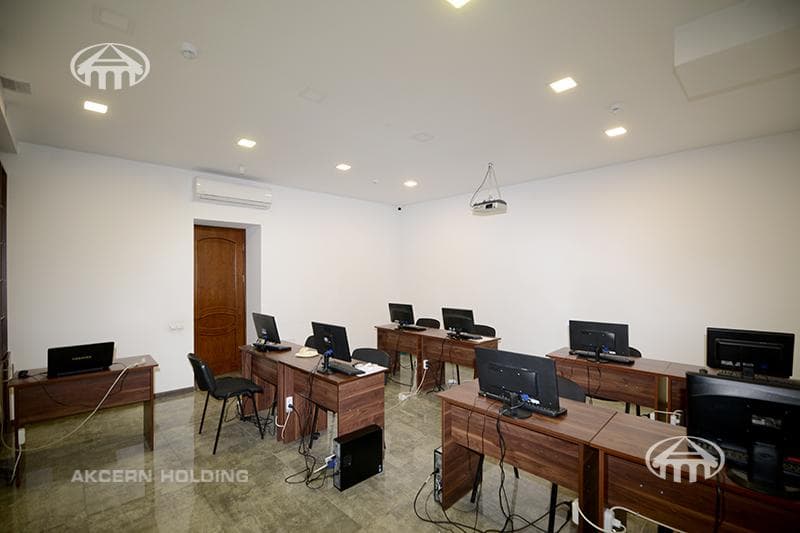 Office · 149 m² · Kentron