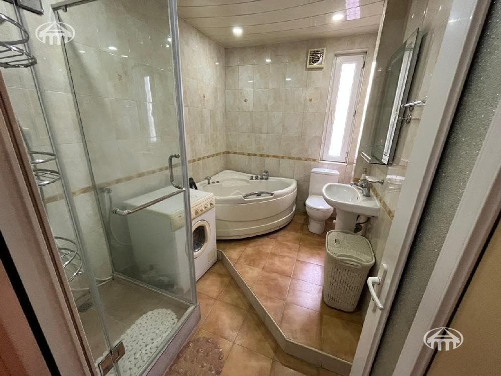 Особняк · 7 комн. · 216 м² · Арабкир