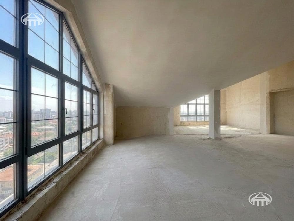 Квартира · 3 комн. · 130 м² · Нор-Норк