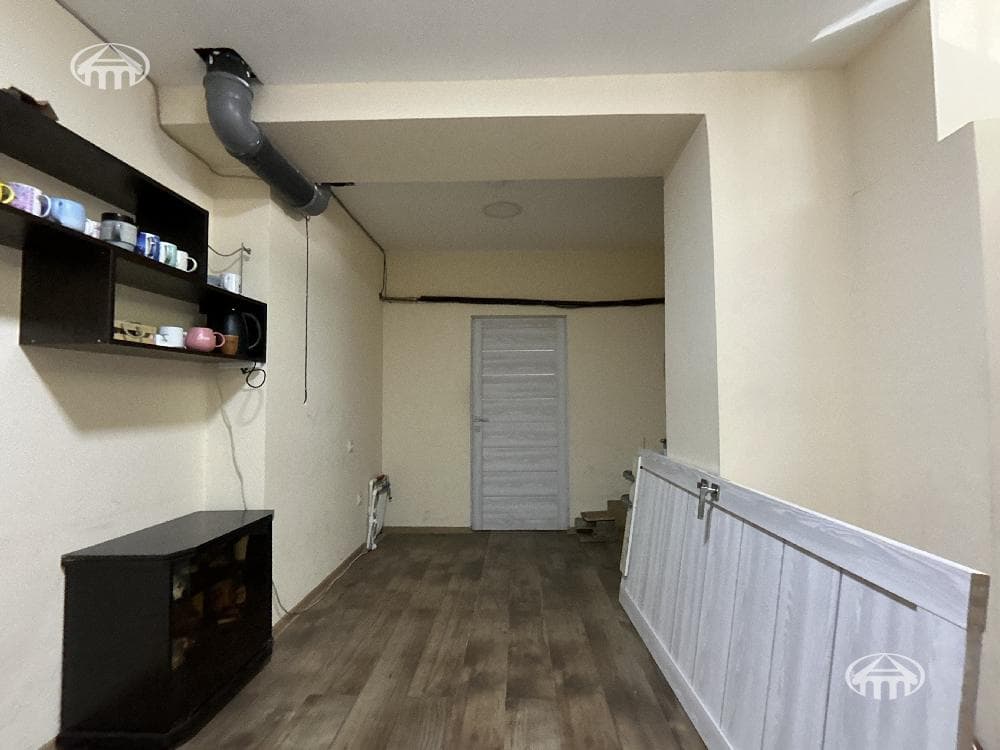 Retail · 144 m² · Shengavit
