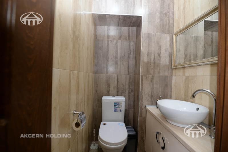 Apartment · 3 rooms · 104 m² · Kentron