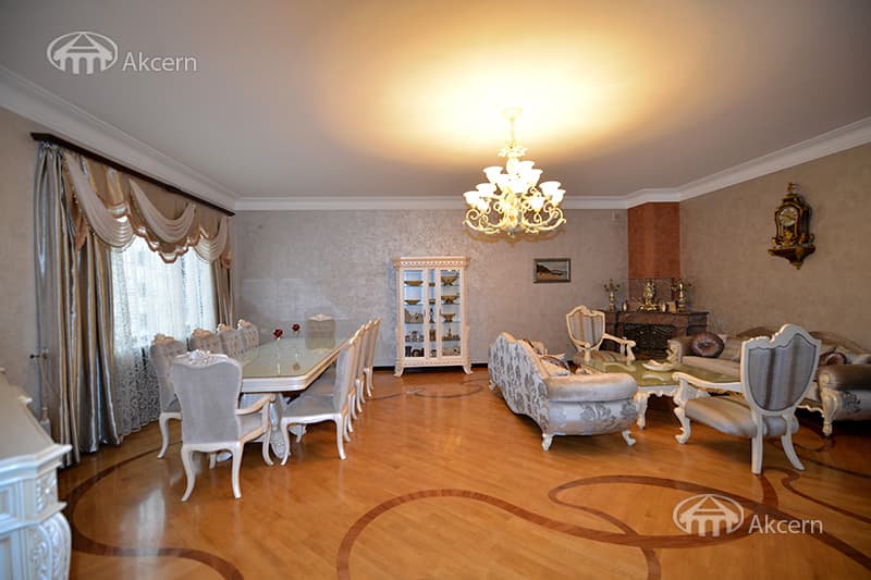 Дом · 6 комн. · 425 м² · Арабкир